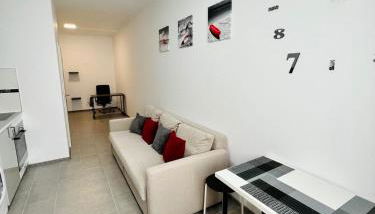 Neuwertiges Apartment mit schnellem WLAN, Netflix, Glasfaser, Kostenlose Privatparkplatz auch für Transporter geeignet R20 - Foto 4