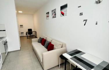 Neuwertiges Apartment mit schnellem WLAN, Netflix, Glasfaser, Kostenlose Privatparkplatz auch für Transporter geeignet R20 - Foto 4