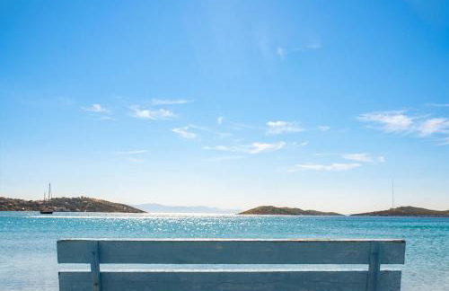 The Beach White House - 80m from the Beach - Renovated - Foto 18