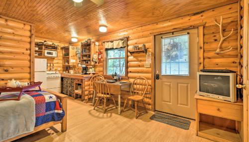 Cedar Falls Cabin Nestled by Honey Creek - Foto 4