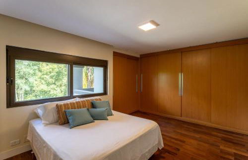 Refúgio de Luxo e Piscina à beira do Passaúna - Photo 36