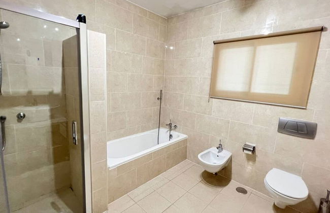 Beautiful Villa With Pool Scenic Views Sleeps 8 - Photo 22