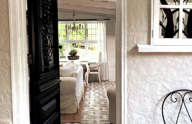 One Wee Cottage, A Romantic Secluded Provincial Abode Surrounded by Vineyards - Foto 27