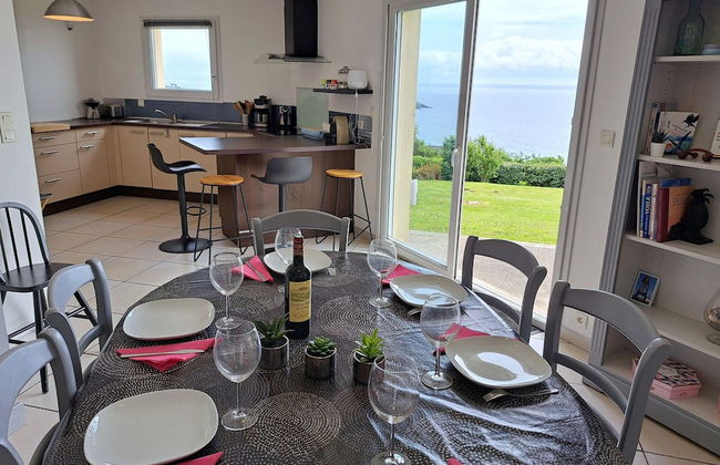 Villa in Crozon With Sea Views & Sandy Beach - Photo 14