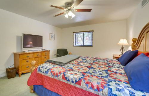 Relax Fireside and Play Games! Hikers Haven in Pine - Foto 29