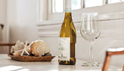 Charming Beach Cottage with Ocean Views & Sauna - Foto 5