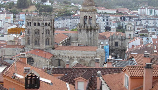 Discover Ourense - Private Walking Tour - Photo 2