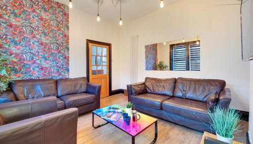 Newcastle CITY APT35,FREE STREET PARKING,4 BEDROOM HOUSE,8 SINGLE BEDS,FULL KITCHEN,ALL ROOMS WITH TVs,NETFLIX - Foto 4