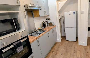 Central Boutique 3 Bed Apartment - Plymouth - By Habita Property - Foto 15