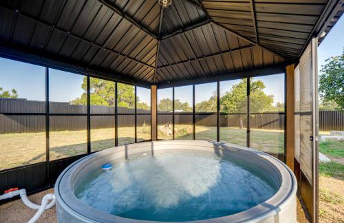 Walk to Water: Game Room at Buchanan Dam Home! - Foto 33
