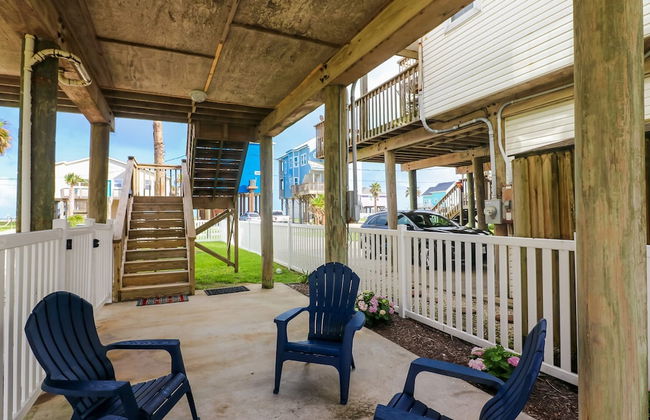 2nd Row Beach Home Ocean Views Old School Vibes - 1 min Walk to Sunny Beach - Foto 62