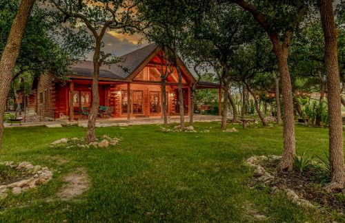 Scenic Hill Country Ranch with amazing views - Foto 3