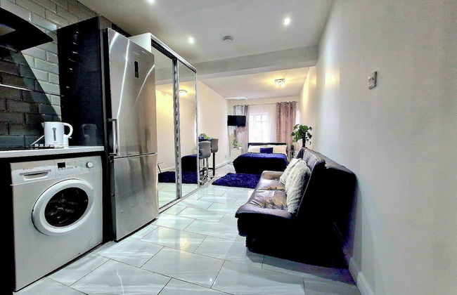 Seaside Escape - Sleeps 4 - Pets Ok - Free Parking - Photo 20