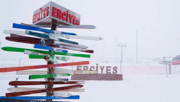 Neige sur le mont Erciyes