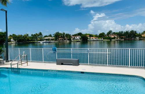 OCEAN BAY VIEWS 2Bdr 2Bath BEACH CONDO PARKING - Photo 58