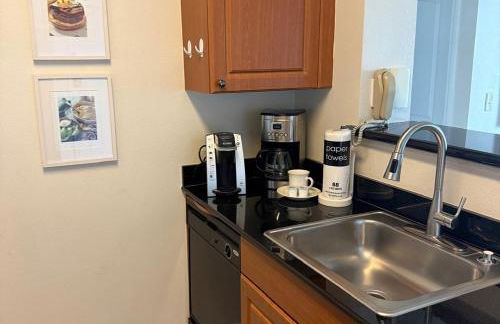 The Point Hotel & Suites - 705S Luxury - Pool view - Close to Universal - Foto 19