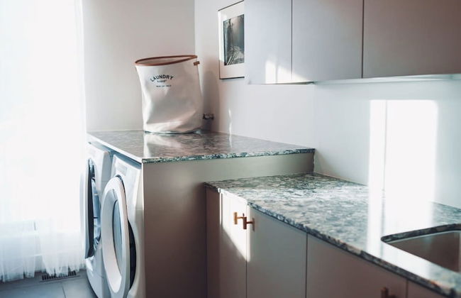 Lakeview Mid Century Luxury Cottage Citq 311414 - Photo 55