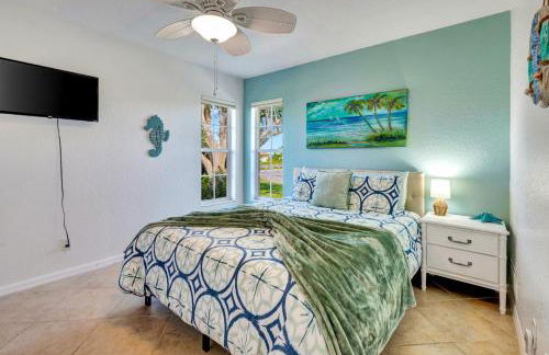 Spacious Canal-View Home with Pool and Game Room - Foto 41