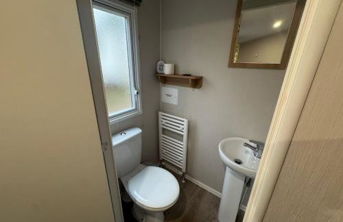 Stylish large static caravan gold rated 3BR Slp 8 - Foto 7