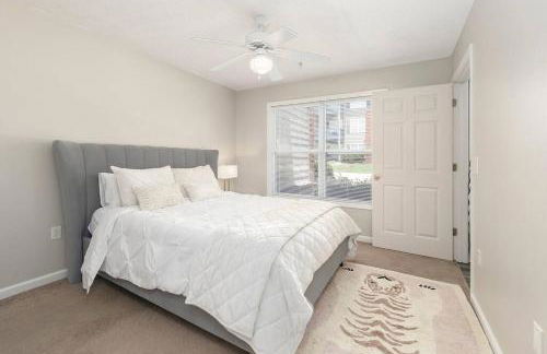 Vibrant Living Near Auburn University l 4BR 4BA - Foto 8