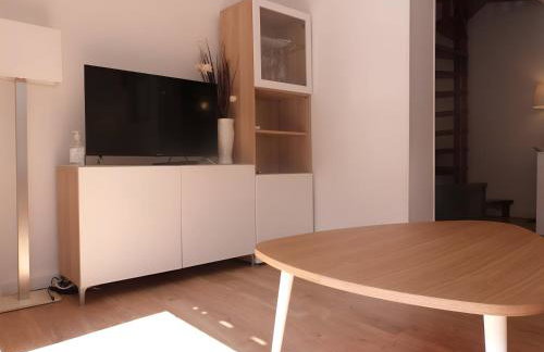 GASETIENNE Mazet T2 dans domaine avec piscines et tennis - Photo 4