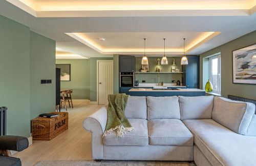 The Farmhouse - Photo 11