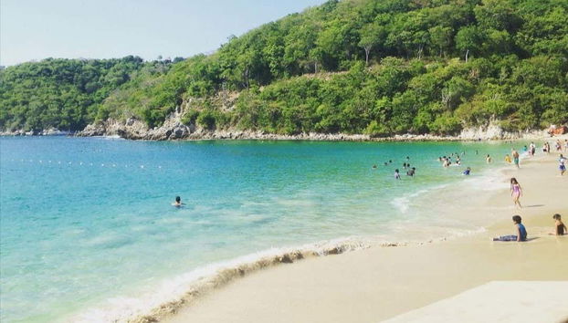 Scorcio della baia di Huatulco