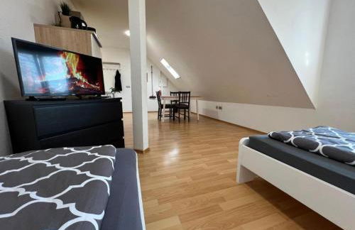 Möblierte Wohnung im Obergeschoss in bester Lage für Feriengäste und beruflich Reisende AW12A-V - Foto 3