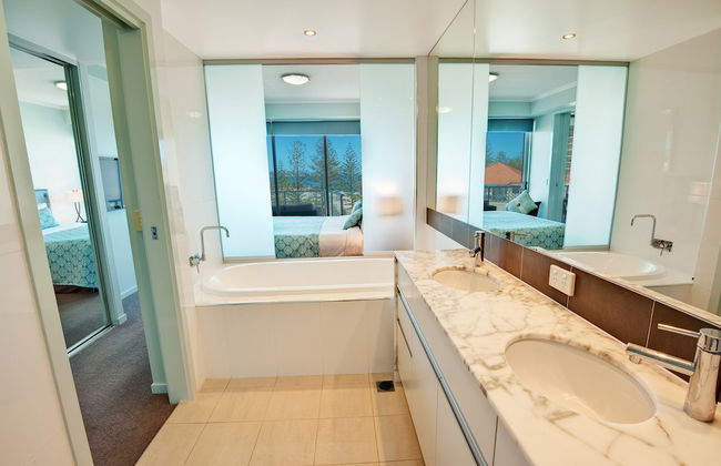 Reflection Tower Two - Photo 57