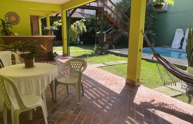 Suítes aconchegantes com piscina e praia - Foto 22