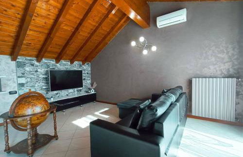 S&M APARTMENTS - Splendida Mansarda in Legno Nova Milanese - Monza - Foto 2