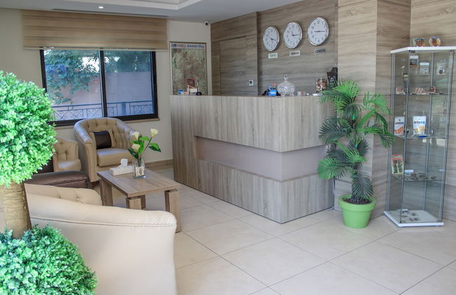 Almond Hotel Apartments - Foto 38