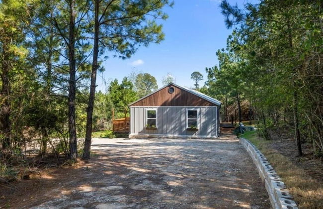 Modern Cabin in Pine Forest Near Austin - Foto 26