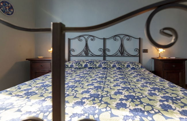 Classic Villa for Family With Pets - Photo 9