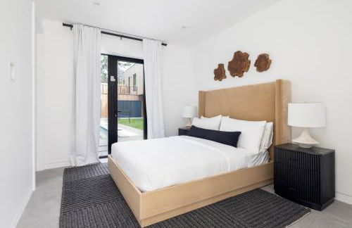 Blue Jay Villa by Rove Travel - Luxe Home with Pool - Foto 9