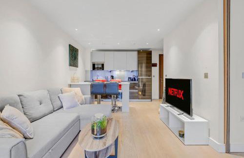 Cosy Manhattan Studio with Balcony - Foto 9