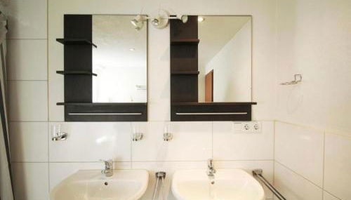 Monteurwohnung in Hohenstadt A8, ULM, GUENSTIG, WIFI, SMART TV - Foto 4