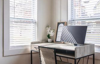 Luxury Short and Midterm Hyde Park Getaway - Photo 69