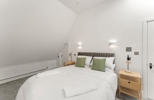 3 Bed House near Purley, by ARP Homes, Free Parking, Ideal for Long Stays & Insurance Bookings - Foto 32