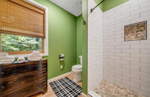 The Holiday Cabin at Lake Lure - Photo 78