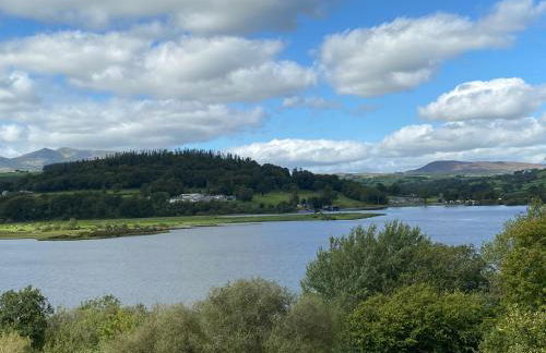 Llys Tirion - Photo 42