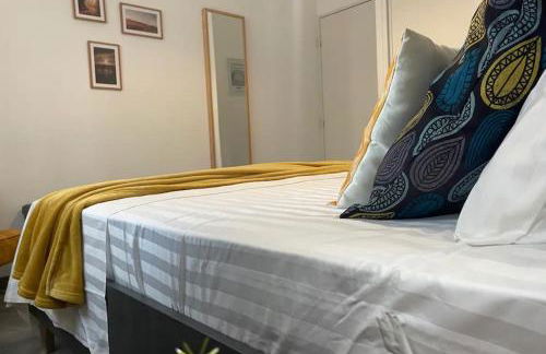 AJ - Stylish Pied-à-Terre à La Joliette - Parking - Foto 22