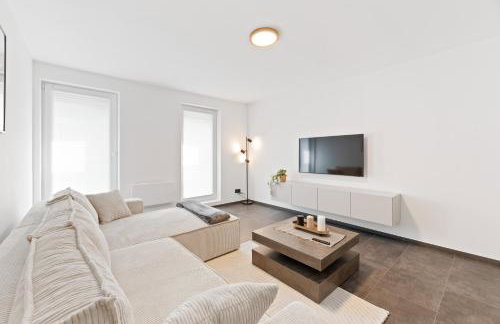 TOP Apartments - Stilvolle Wohnung mit Loggia im Stadtzentrum - Kingsize Bett - Smart TV - Netflix - 60qm - 24h Check-In - Foto 3