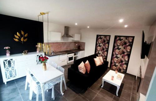 Cocon romantique avec jacuzzi extérieur - Foto 15