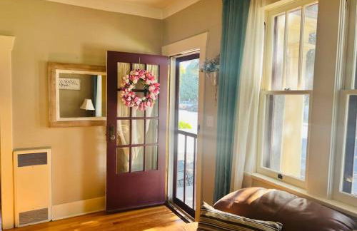 Walk to Dining Breweries and Shops Plus New Hot Tub - Foto 44