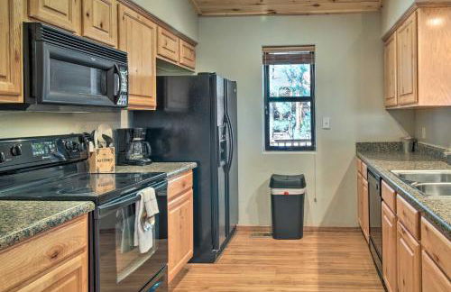 3 Mi to Dtwn Show Low Retreat with 2 Decks - Photo 6