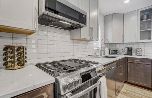 Red Rock Loft! Trails Apartment w BBQ & Fire Pit - Foto 22