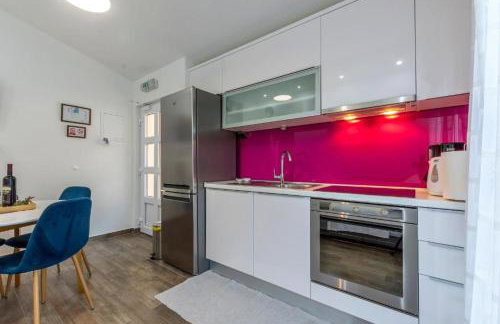 Minto & Slava Apartments - Photo 16