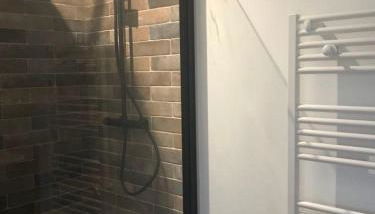 Superbe Studio meublé idéal pour couple ZEN avec SPA - Foto 3