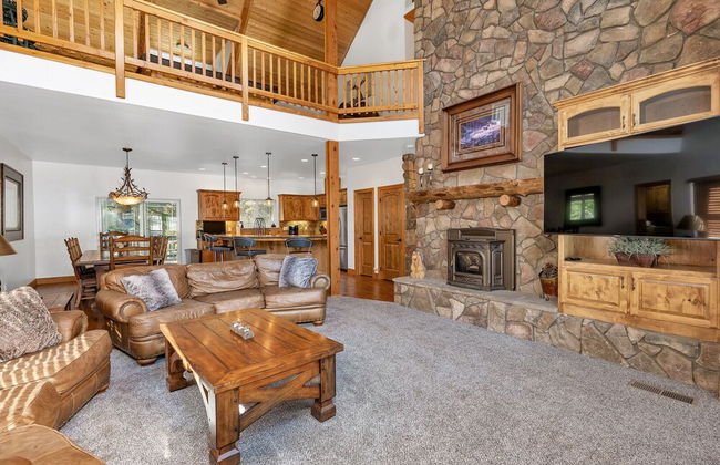 Timber Lodge - 5 Min to Shaver Lake! - Foto 16